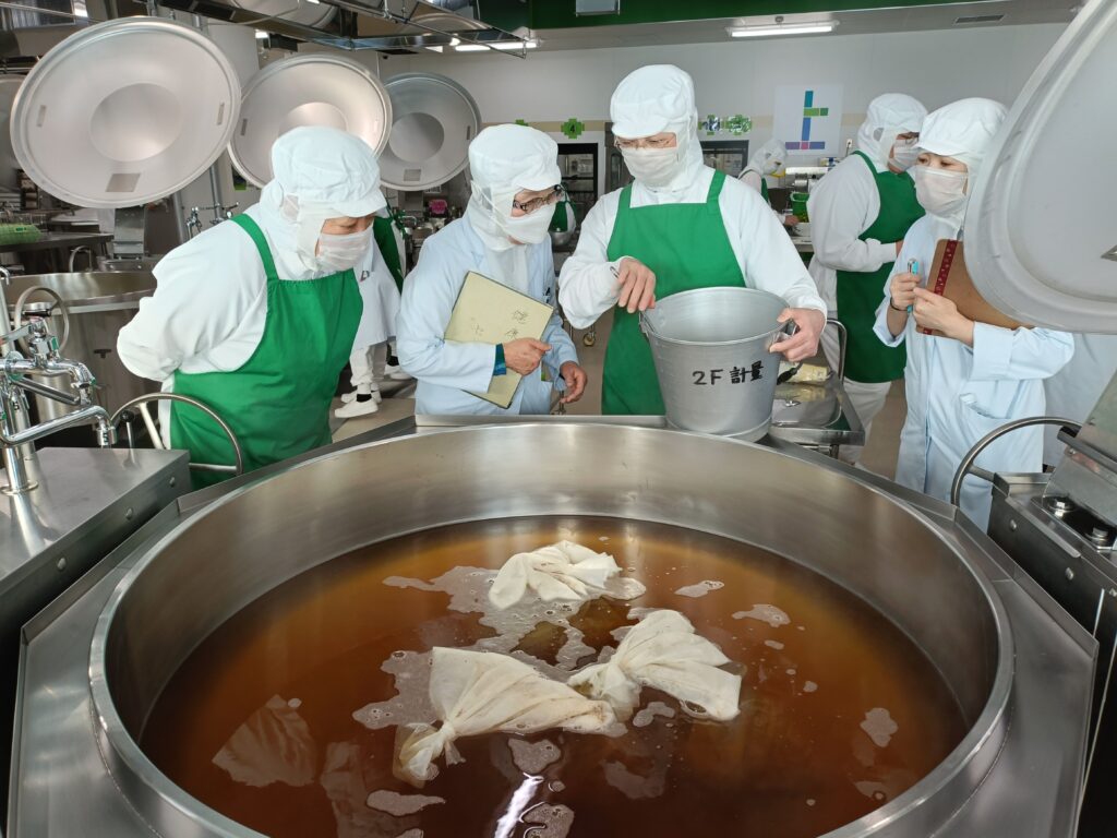 大量調理技術の講習会を行いました